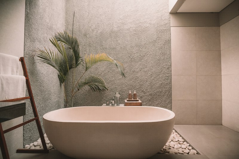 The Ancient Restorative Art of Hydrotherapy: Mineral and Herbal Soaks Explained